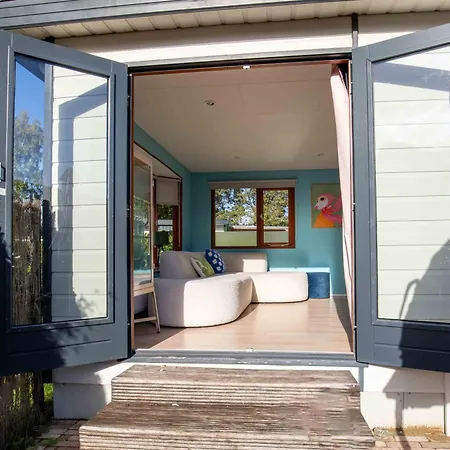 Kleurrijk Boshuisje Sole Op De Veluwe Nyaraló