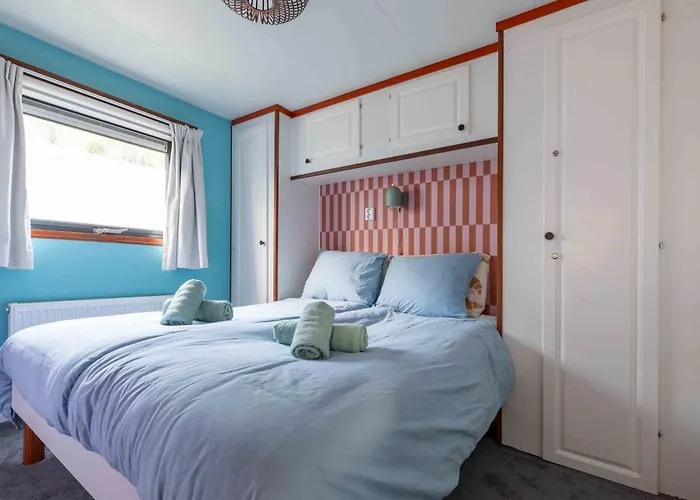 Kleurrijk Boshuisje Sole Op De Veluwe * Putten