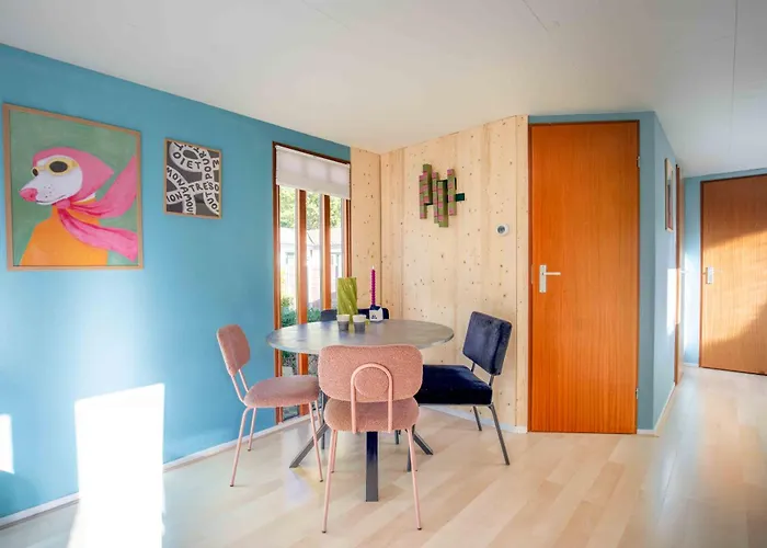 Kleurrijk Boshuisje Sole Op De Veluwe Semesterbostad Putten